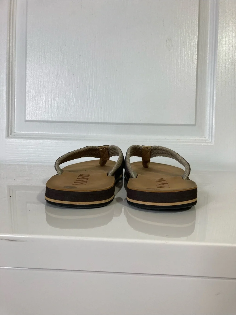 MANN Sandals Men 10.5 Brown Thong